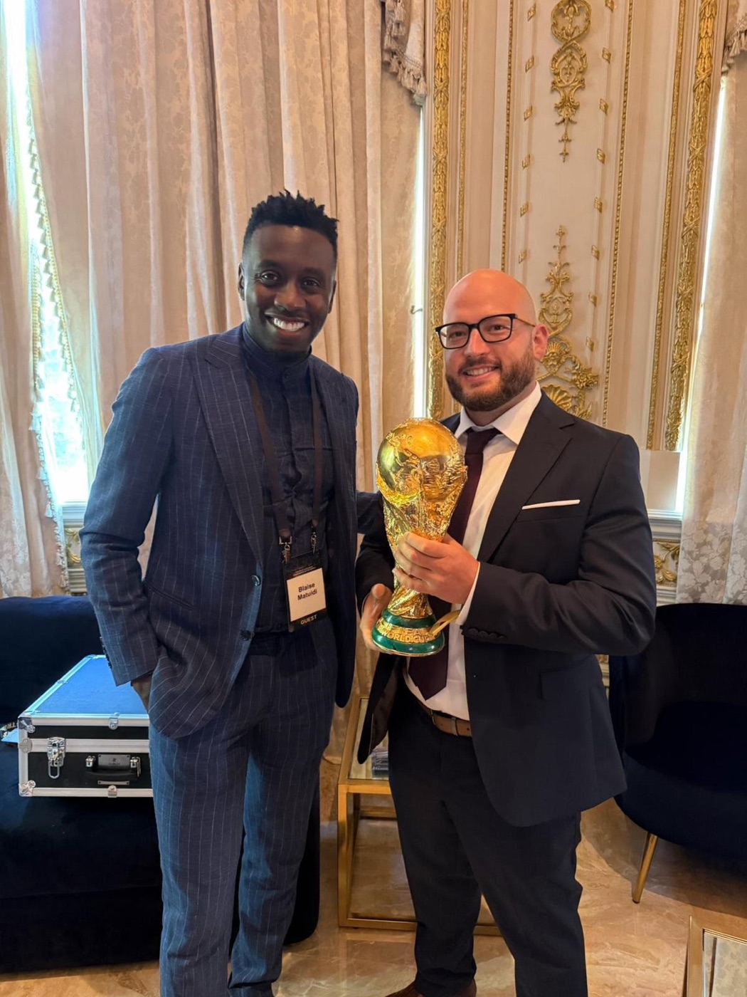 Andrea Bonapersona with Blaise Matuidi and the FIFA World Cup trophy